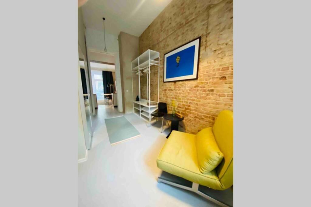 Wunderschoene Ladenwohnung In Kreuzberg Appartamento